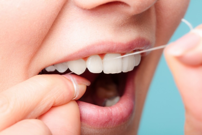 セルフケアと歯科医院のメンテナンスで、健康な歯を保つことができます